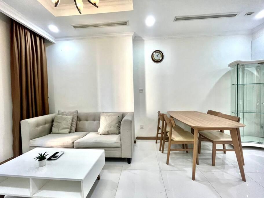 At Vinhome Central Park Căn hộ