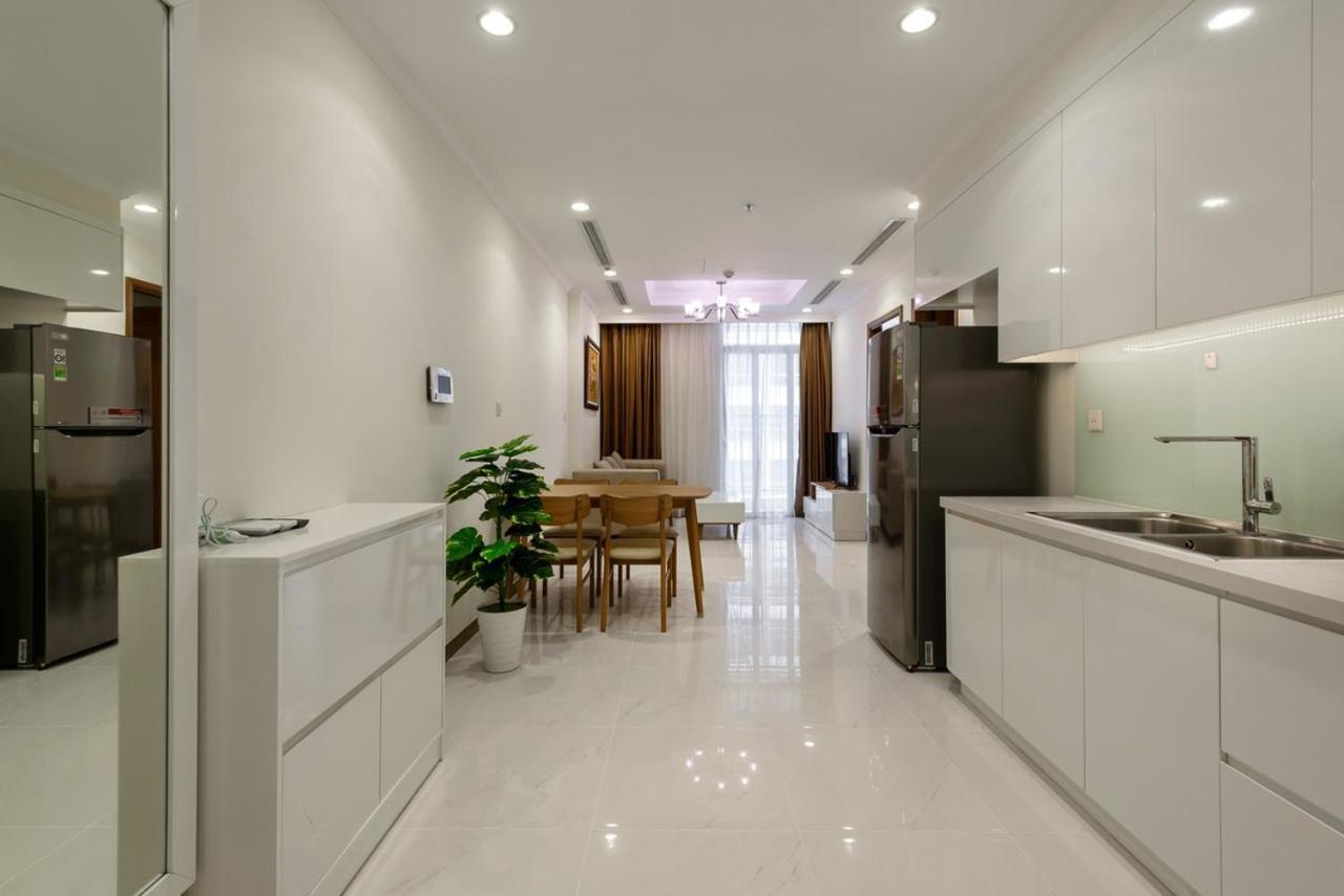 At Vinhome Central Park Căn hộ *