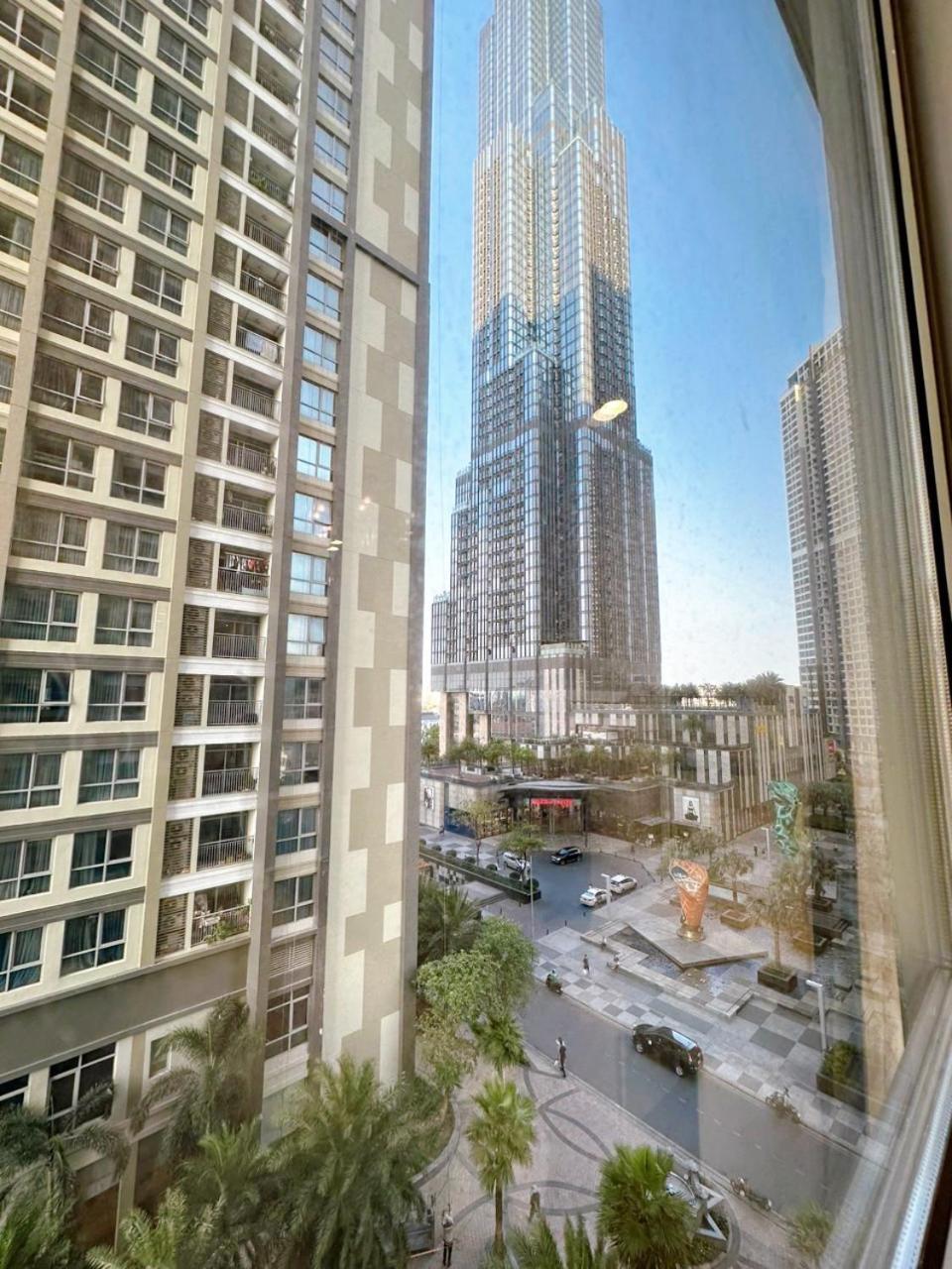 At Vinhome Central Park Apartment