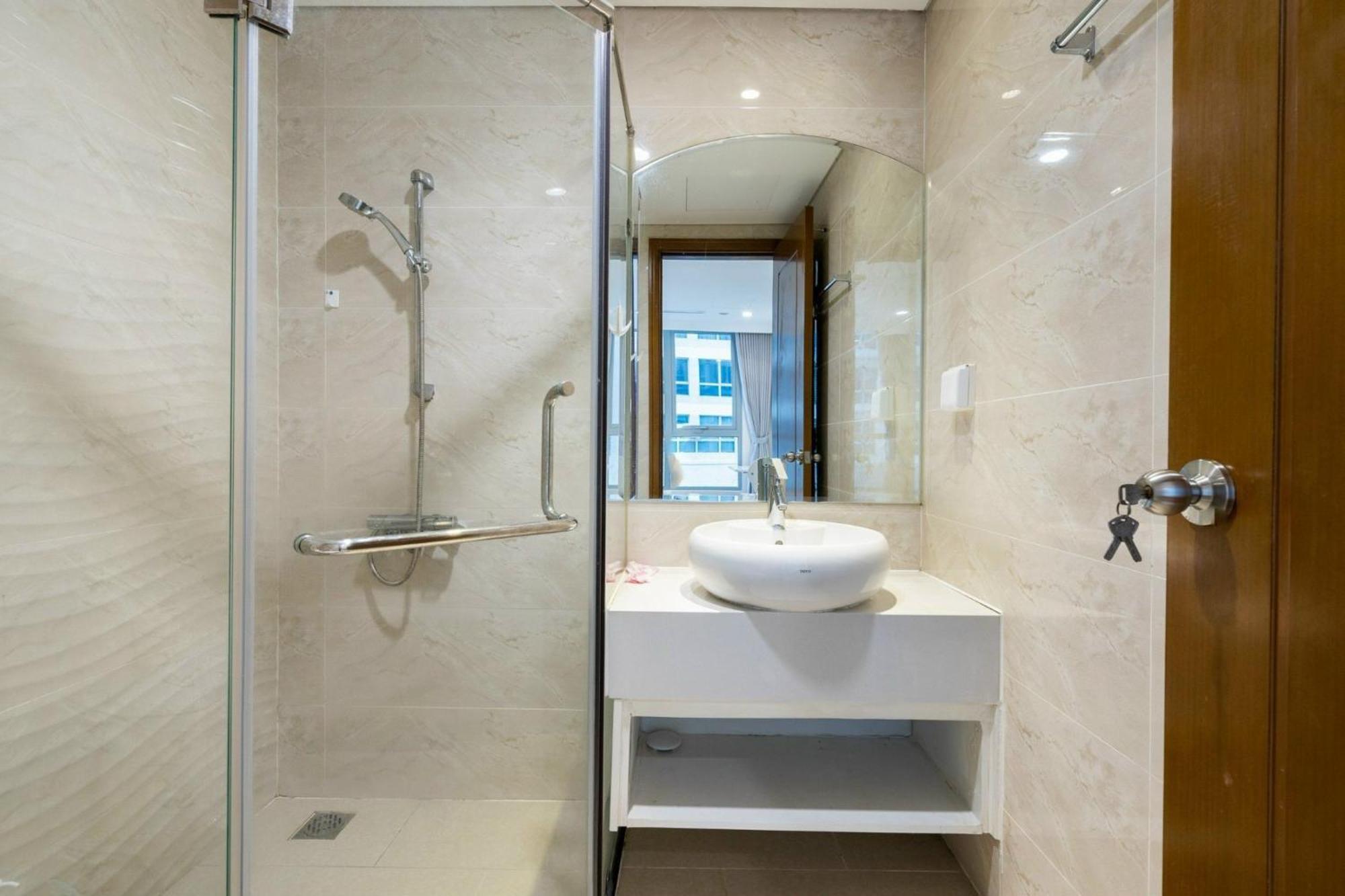At Vinhome Central Park Apartment *