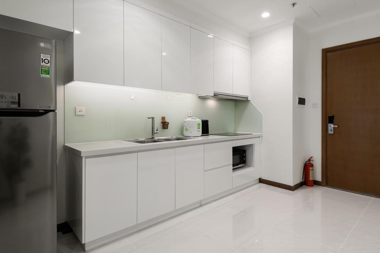 At Vinhome Central Park Apartment *